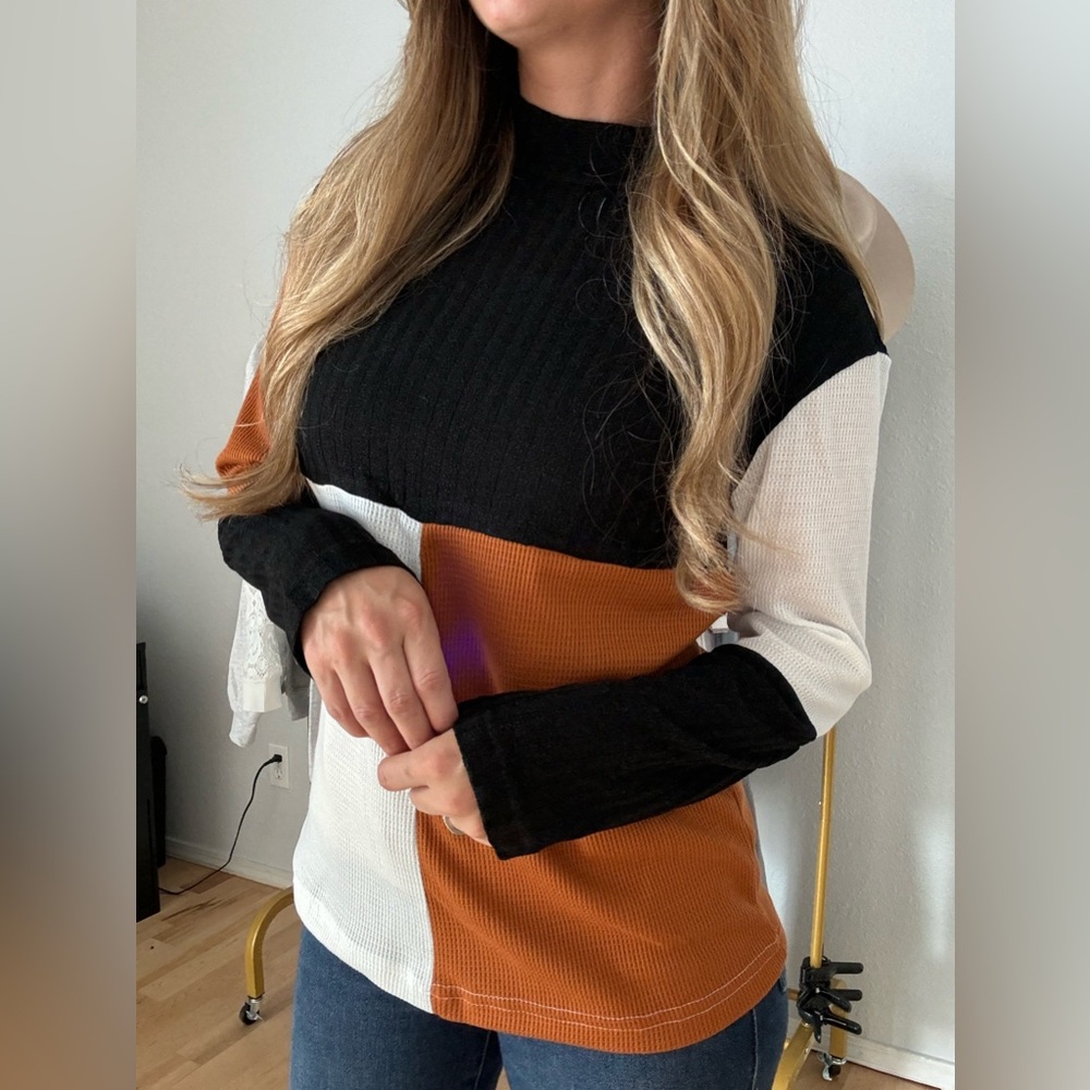 Colorblock Long Sleeve Top